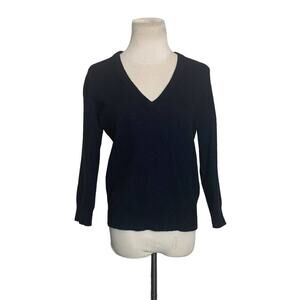Wallace black v neck long sleeves sweater size M